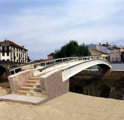 Ponte pedestre sobre o  Rio Arunca - Pombal