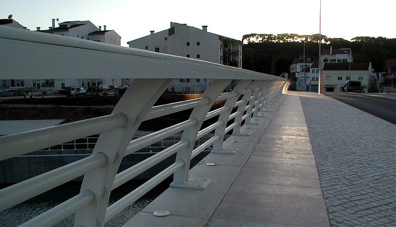 Ponte sobre o Rio Nabão