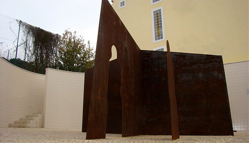 Monument for Father António de Figueiredo