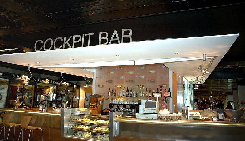 Cockpit Bar