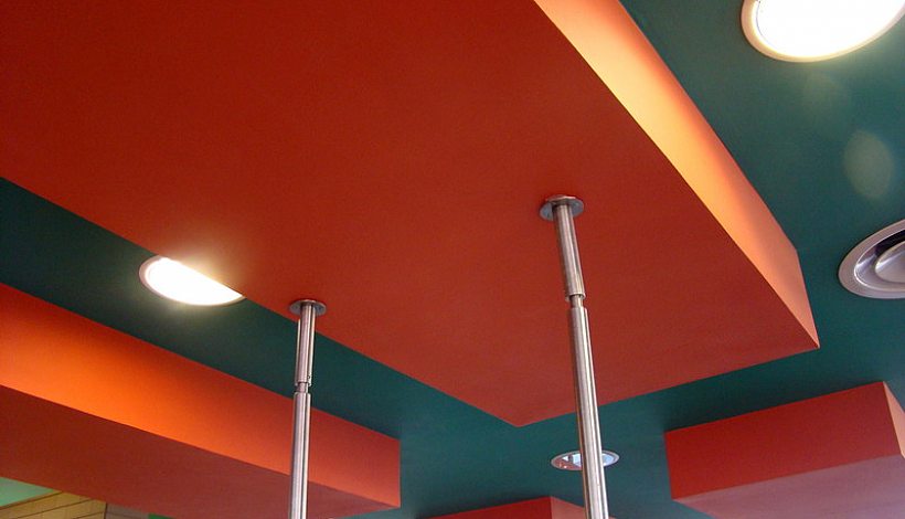 Restaurante McDonald`s Drive-in