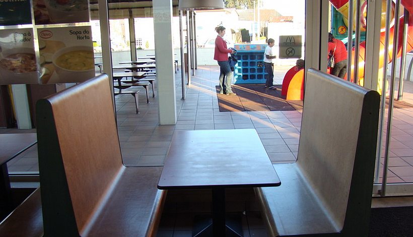 Restaurante McDonald`s Drive-in