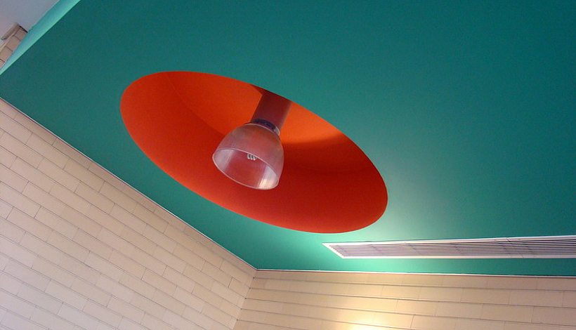 Restaurante McDonald`s Drive-in